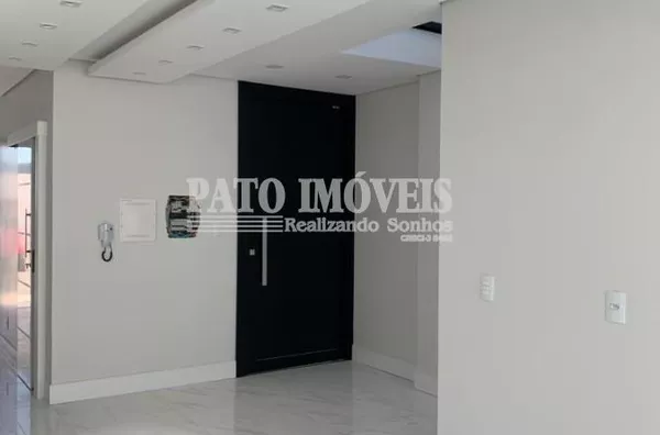 SOBRADO PARA VENDA NO BAIRRO FRARON