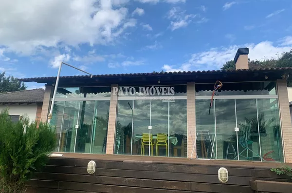 CASA Á VENDA NO ALAGADO DE MANGUEIRINHA