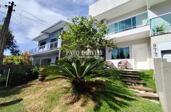 CASA DE ALTO PADRÃO À VENDA NO BAIRRO SANTA TEREZINHA