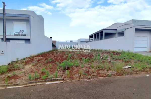 TERRENO PARA VENDA NO BAIRRO MENINO DEUS