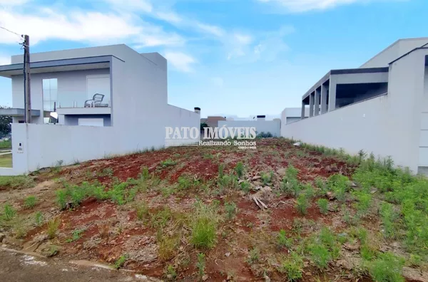 TERRENO PARA VENDA NO BAIRRO MENINO DEUS
