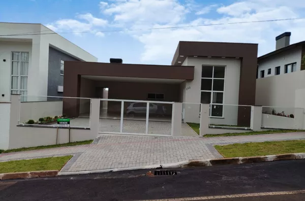 CASA À VENDA NO BAIRRO PARQUE DO SOM