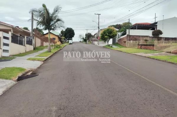 CASA PARA VENDA NO BAIRRO PINHEIRINHO