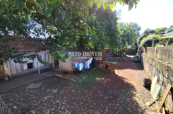 TERRENO À VENDA NO CENTRO