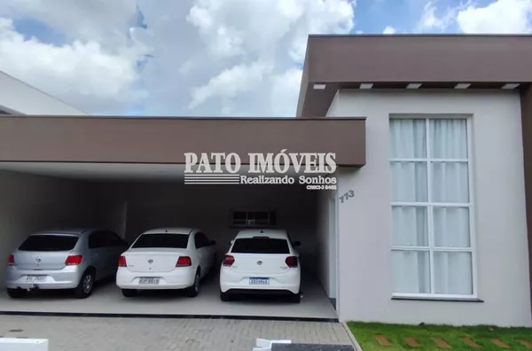 CASA À VENDA NO BAIRRO PARQUE DO SOM
