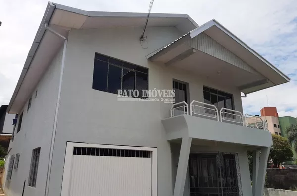 CASA PARA VENDA NO BAIRRO MENINO DEUS