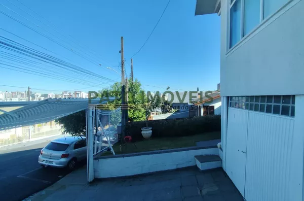 CASA MISTA PARA VENDA NO BAIRRO BANCÁRIOS