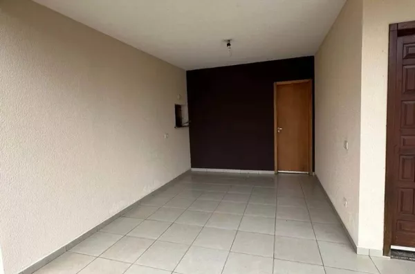 CASA PARA VENDA NO PARQUE DO SOM 