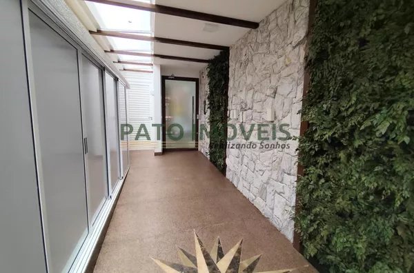 APARTAMENTO NO EDIFÍCIO OCTAVIANO MARCANTE