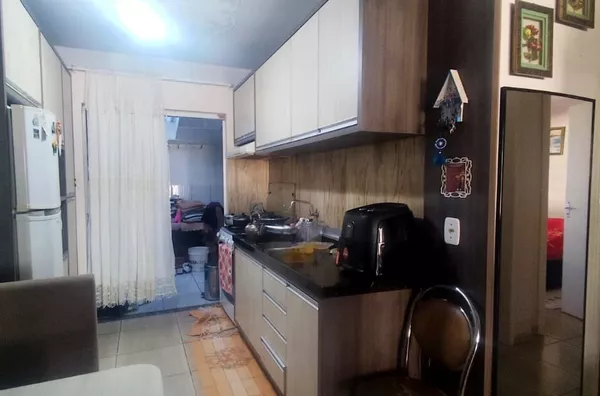 CASA PARA VENDAS NO BAIRRO FRARON