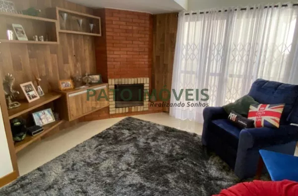 CASA DE ALTO PADRÃO SEMI-MOBILIADA NO BAIRRO PARZIANELLO