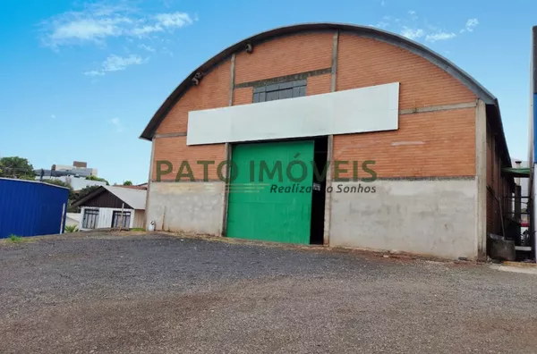 BARRACÃO PARA LOCAÇÃO NO BAIRRO PINHEIRINHO