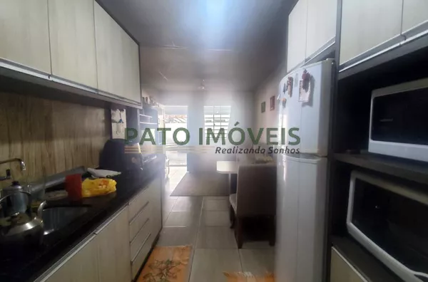 CASA PARA VENDAS NO BAIRRO FRARON