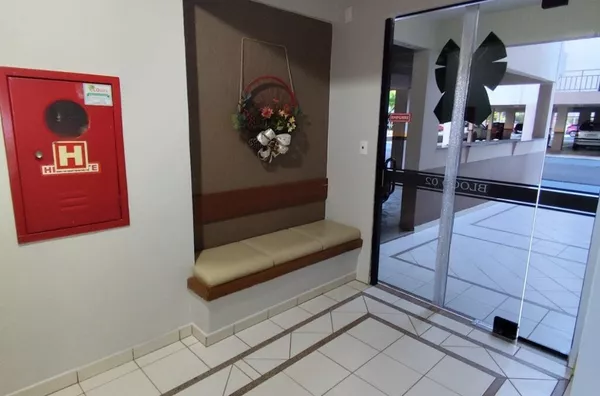 APARTAMENTO A VENDA NO EDIFÍCIO THEOMAR