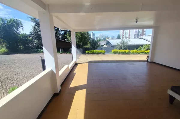 CASA PARA LOCAÇÃO NO CENTRO