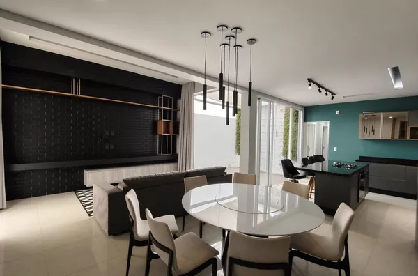 CASA PARA VENDA NO BAIRRO MENINO DEUS