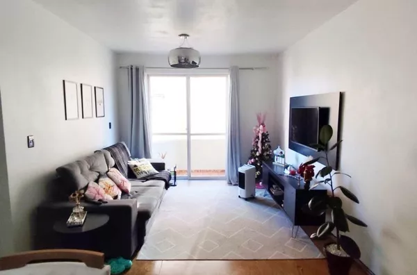 APARTAMENTO A VENDA NO EDIFÍCIO THEOMAR