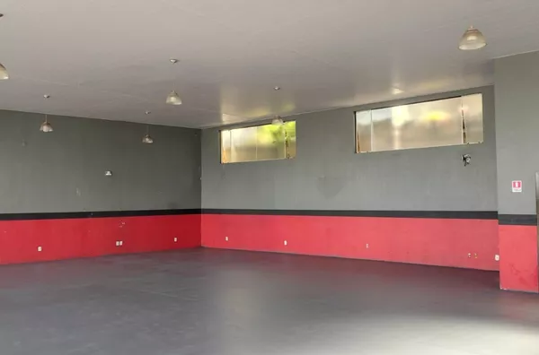 SALA COMERCIAL PARA LOCAÇÃO NO CENTRO 
