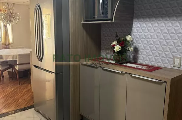 CASA COM PISCINA PARA VENDA NO BAIRRO BOQUEIRÃO