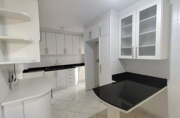 APARTAMENTO PARA LOCAÇÃO NA ÁREA CENTRAL