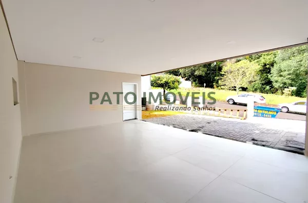 CASA À VENDA NO BAIRRO PARQUE DO SOM