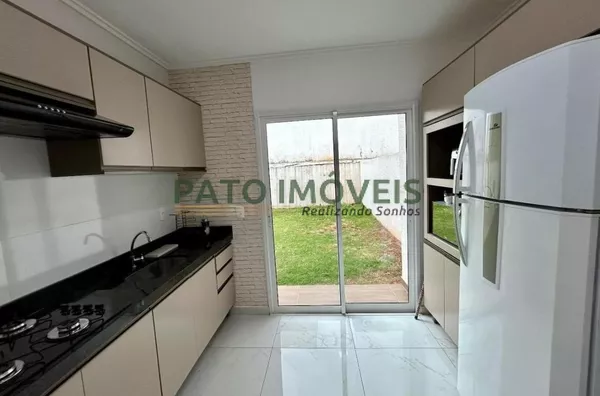 SOBRADO SEMI- MOBILIADO PARA VENDA NO BAIRRO FRARON
