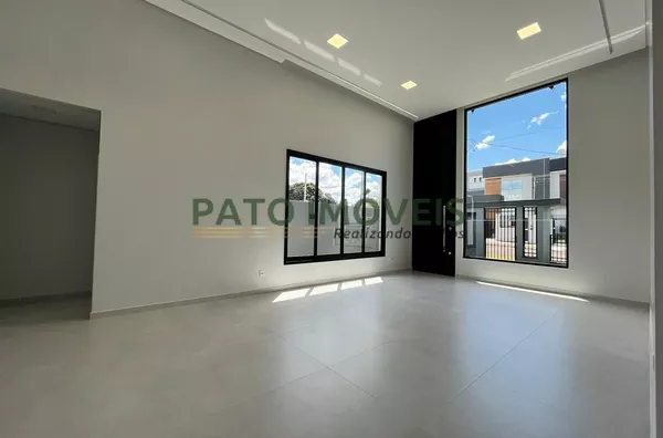 CASA DE ALTO PADRÃO PARA VENDA NO BAIRRO MENINO DEUS