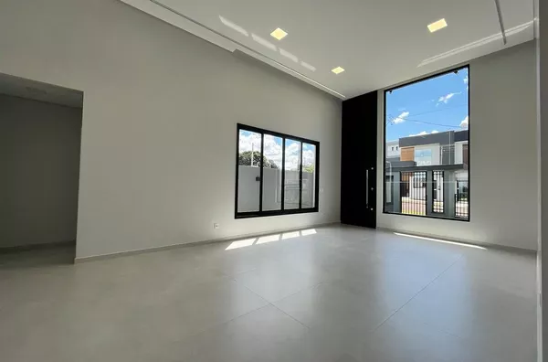 CASA DE ALTO PADRÃO PARA VENDA NO BAIRRO MENINO DEUS