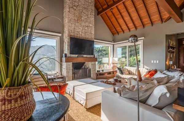 Casa de Altíssimo padrão com Vista para Vale - Foto 5