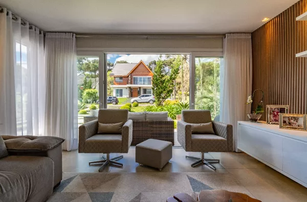 Exclusividade e Requinte no Coração de Canela - Foto 2