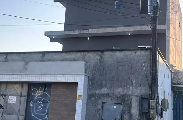 Prédio para venda com 9 Kitnets, na Cidade dos Funcionários - Fortaleza - CE