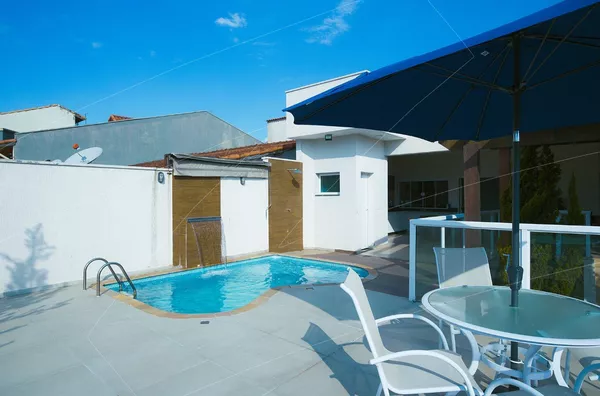 Casa para venda, 4 quarto(s),  - Parque Tabatinga, Lorena
