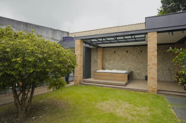 Casa alto padrao para venda e aluguel - Aparecida