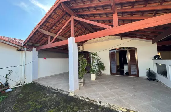 Casa para venda, 7 quarto(s),  Cruz, Lorena