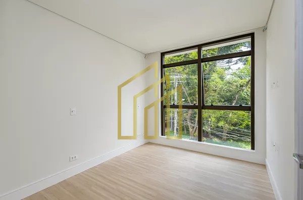 Suíte 01 - Unidade 21 T01 160 m² 