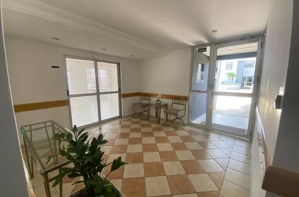 VENDA APARTAMENTO FUNCIONAL - 3 Q, 2 V - CABRAL - CURITIBA - PR - Foto 17