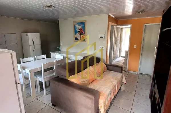 Casa à Venda na Vila Nossa Senhora da Luz - CIC, Curitiba | Ótimo Terreno e Espaço