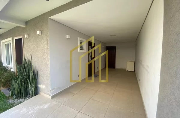 Sobrado Alto Padrão, Suíte com Closet, Sofisticação e Conforto em Cada Detalhe