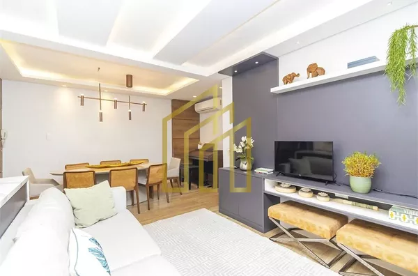Apartamento 3 Quartos no Água Verde, 88m², Suíte + Escritório, 2 Vagas Vagão, Churrasqueira, Mobiliado