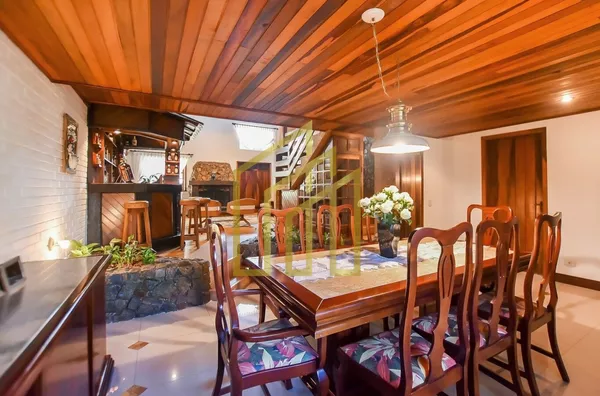 Casa para venda, 5 quarto(s),  Ahú, Curitiba