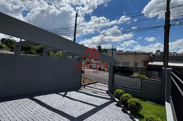 SOBRADO SEMI MOBILIADO NO BAIRRO AMADORI