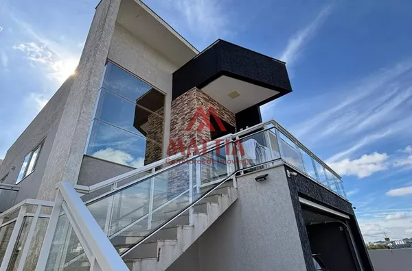 CASA DE ALTO PADRÃO NO BAIRRO MENINO DEUS