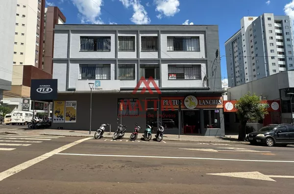 PRÉDIO COMERCIAL/RESIDENCIAL NO CENTRO