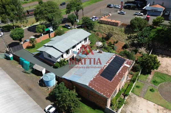 CASA DE ALTO PADRÃO E PISCINA NO BAIRRO PLANALTO