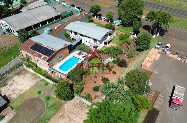 CASA DE ALTO PADRÃO E PISCINA NO BAIRRO PLANALTO