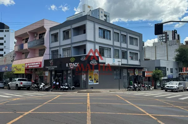 PRÉDIO COMERCIAL/RESIDENCIAL NO CENTRO