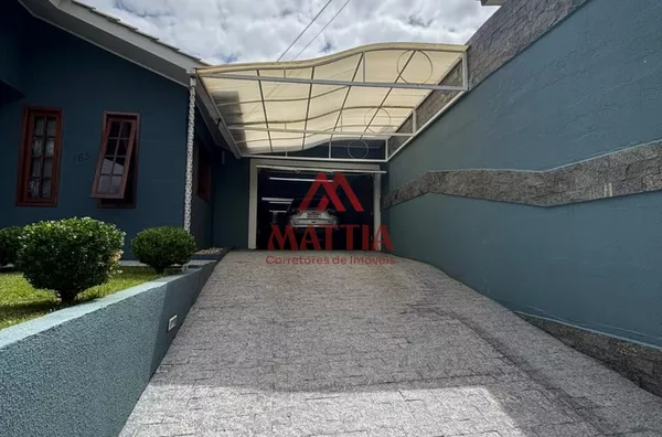 CASA SEMI MOBILIADA NO BAIRRO LA SALLE