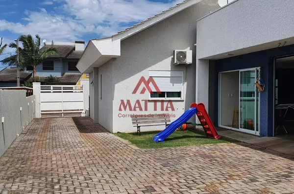 CASA AMPLA NO BAIRRO MENINO DEUS