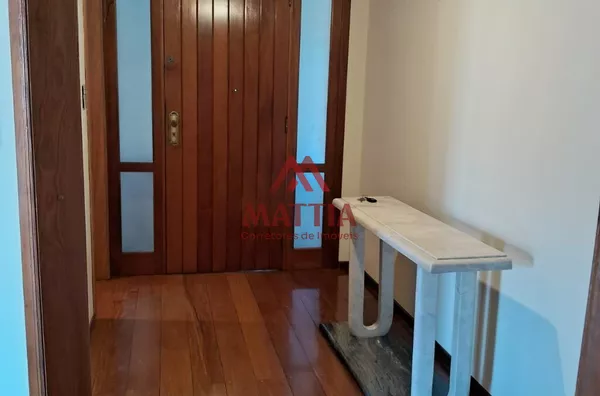 APARTAMENTO AMPLO NO CENTRO