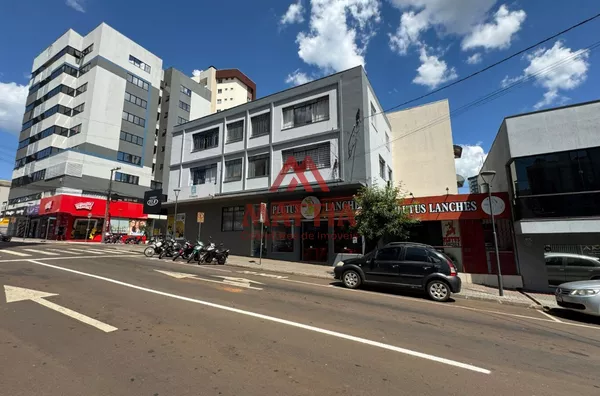 PRÉDIO COMERCIAL/RESIDENCIAL NO CENTRO